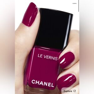 Chanel Le Vernis Nail Polish in 761 Vibration new no box